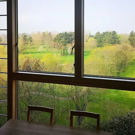 2 Bedroom Sunny Private Both Ensuite Dublin