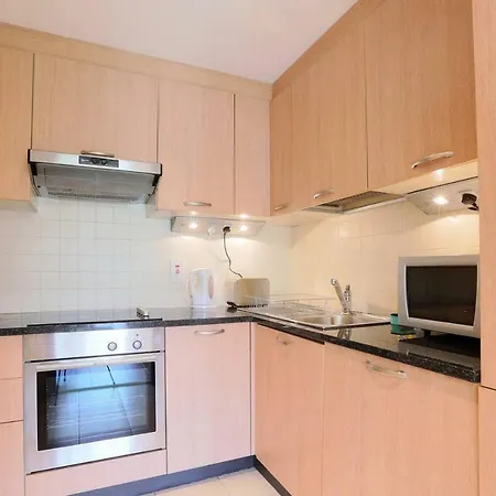 Apartment 2 Bedroom Sunny Private Both Ensuite